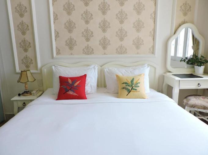 Chez Lotus Vn Hotel TP. Hồ Chí Minh Ngoại thất bức ảnh