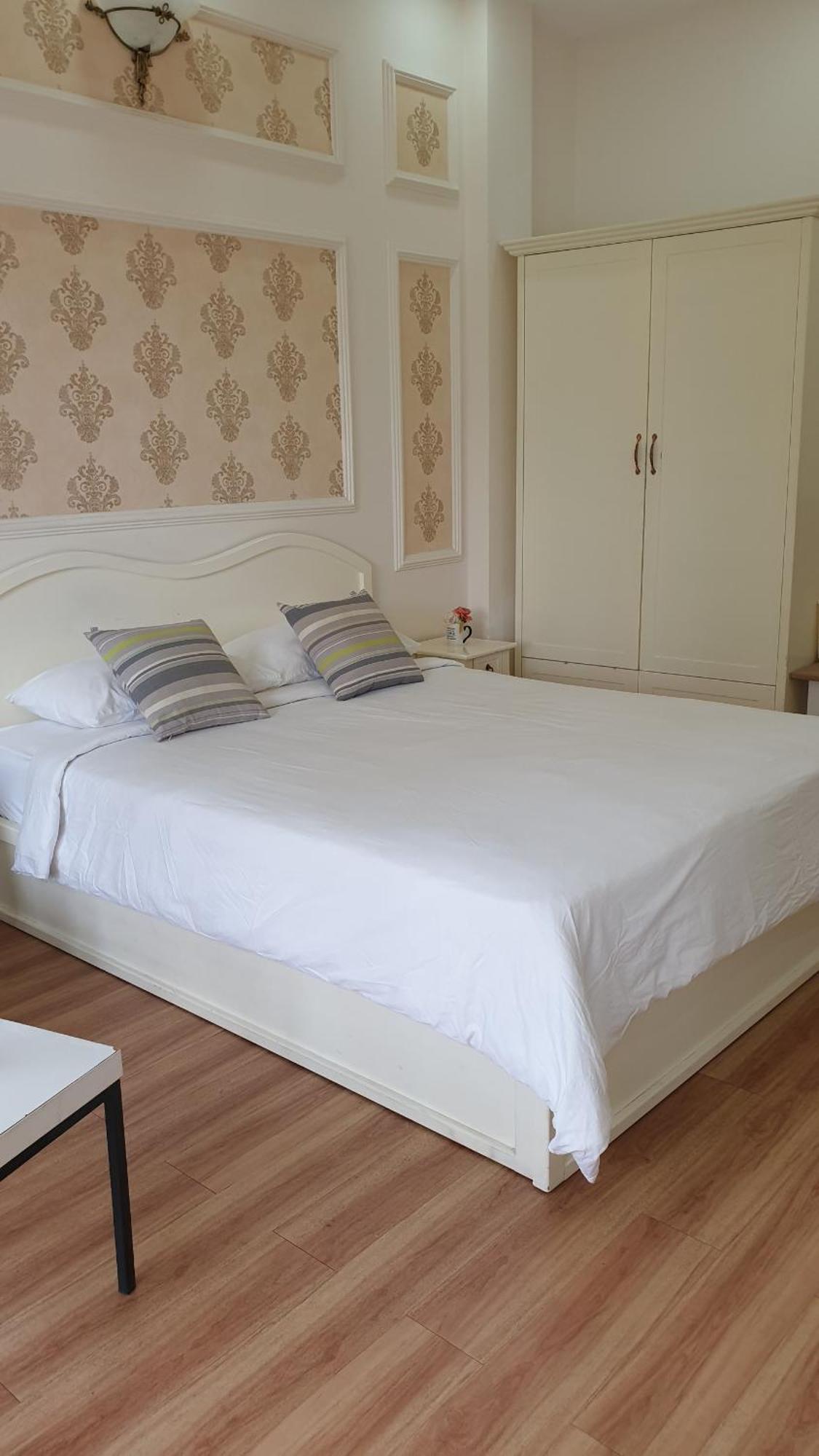 Chez Lotus Vn Hotel TP. Hồ Chí Minh Ngoại thất bức ảnh